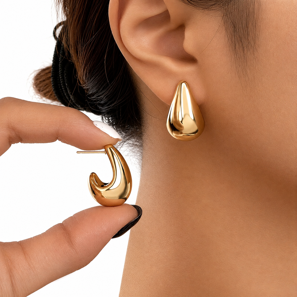 Elegant Gold Stainless Steel Hollow Teardrop Earrings